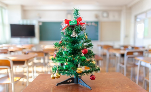 Trang trí lớp học Noel: Cách mang mùa lễ hội vào từng góc nhỏ